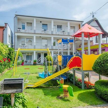 Fonica Bed & Breakfast Leba Ngoại thất bức ảnh