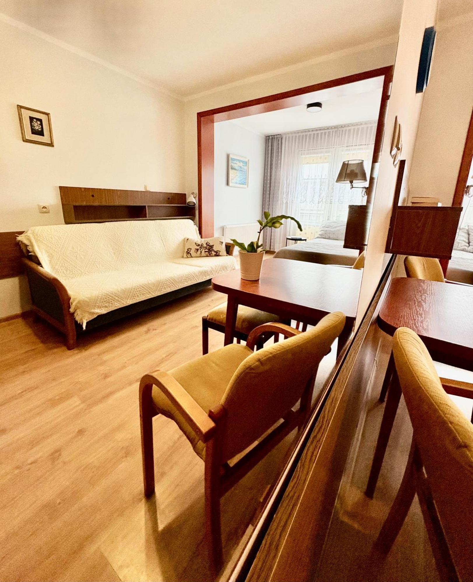 Fonica Bed & Breakfast Leba Ngoại thất bức ảnh